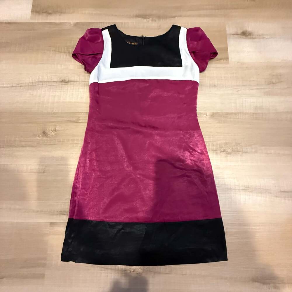 Oshirma Retro Colorblock Mini Dress - Puff Sleeve Magenta & Black - Size M